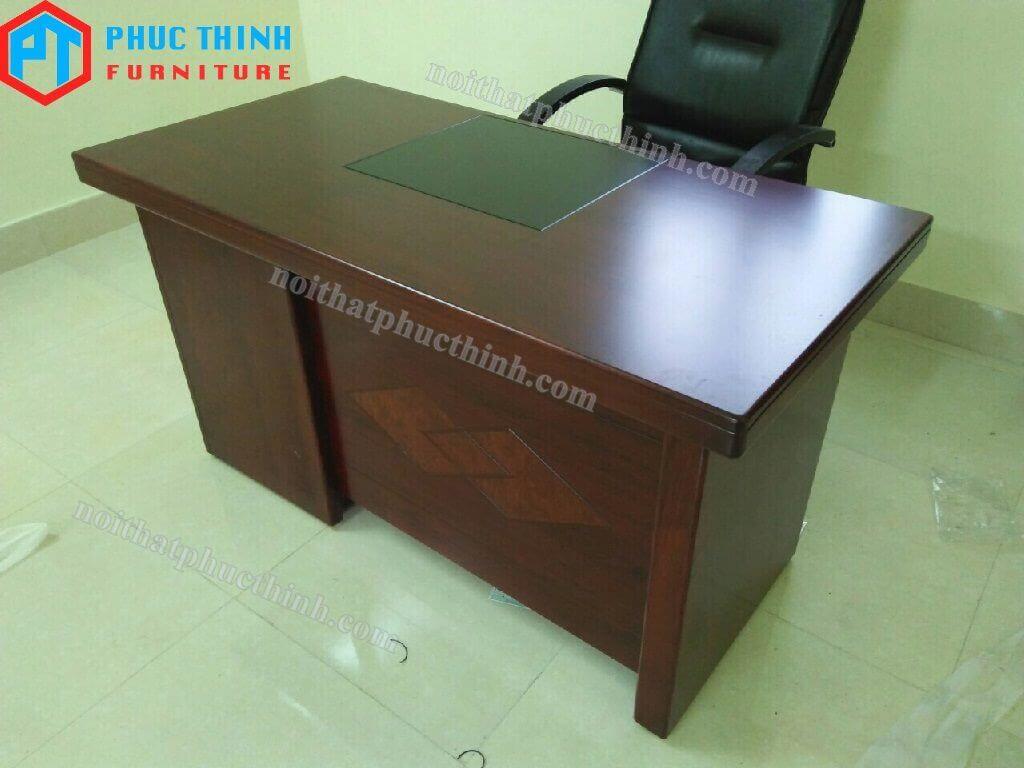 Bàn giám đốc 1m4 phủ PU  liền hộc